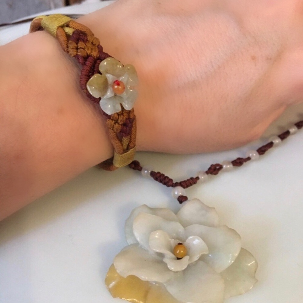 🌳🕊VINTAGE jade jewelry